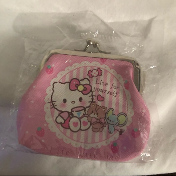 Hello Kitty coin purse live for yourself graphics with kiss lock closure. - Picture 3 of 4